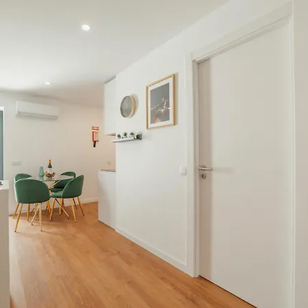 Apartman Lapa Stylish By Vacationy *