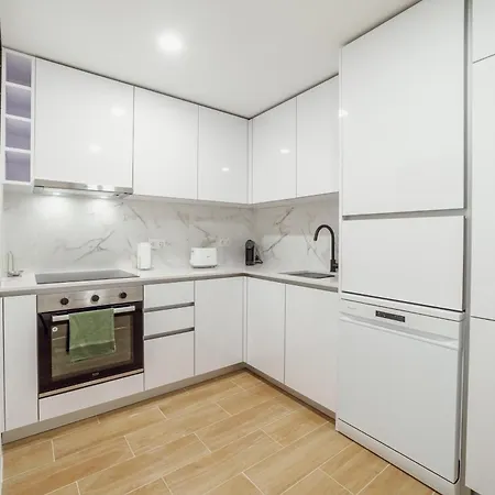 Apartman Lapa Stylish By Vacationy